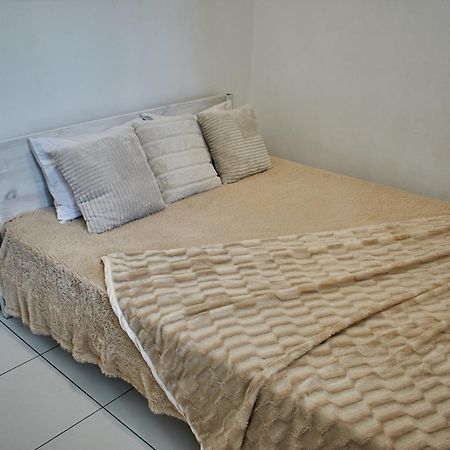 Vacation Home Lubov Kamianets-Podilskyi Ngoại thất bức ảnh