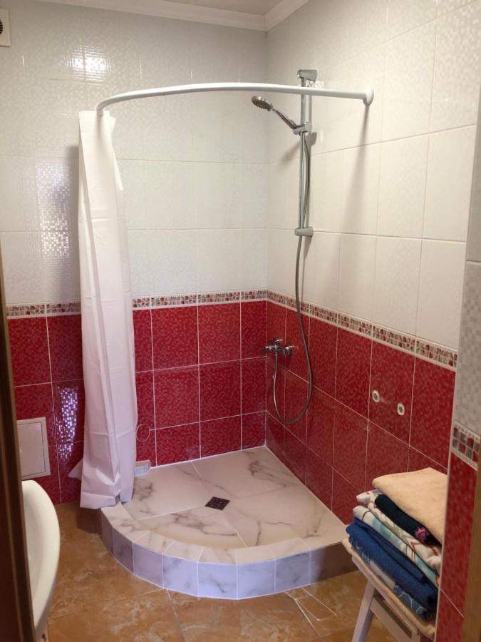 Vacation Home Lubov Kamianets-Podilskyi Ngoại thất bức ảnh