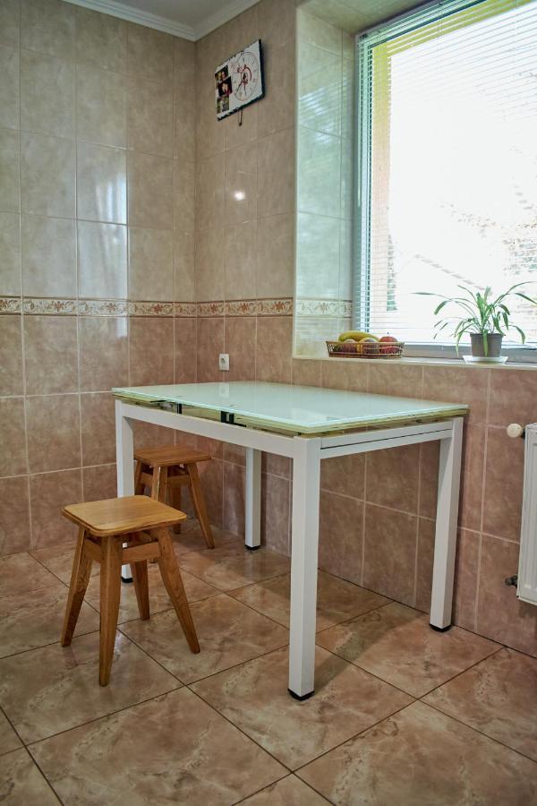 Vacation Home Lubov Kamianets-Podilskyi Ngoại thất bức ảnh