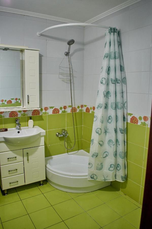 Vacation Home Lubov Kamianets-Podilskyi Ngoại thất bức ảnh